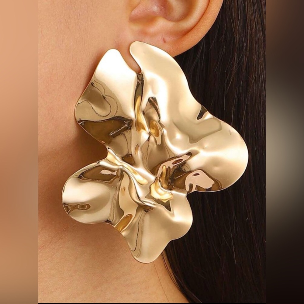Geometric Gold Statement Earrings - image 1